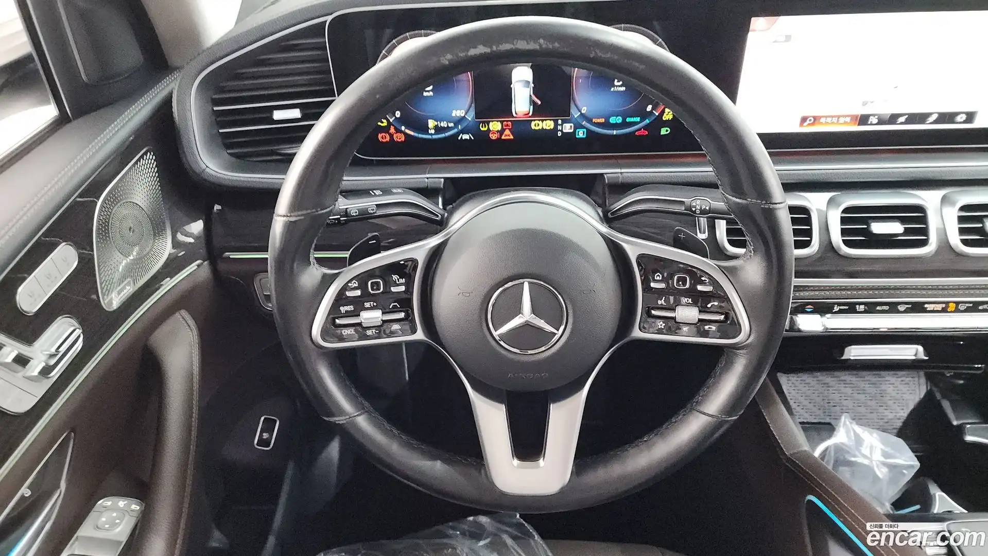 GLE-Class Mercedes-Benz 2023.6-OPTION-017