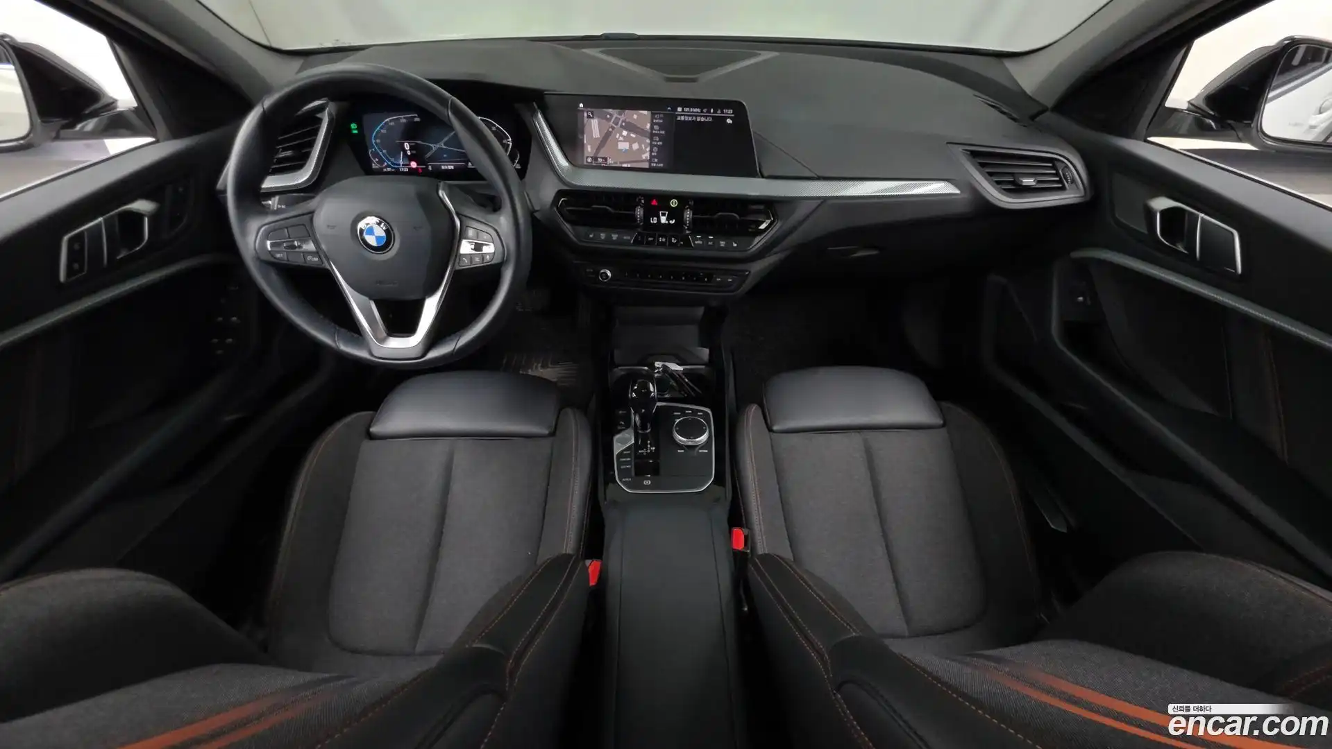 1-Series BMW 2020.10-INNER-007
