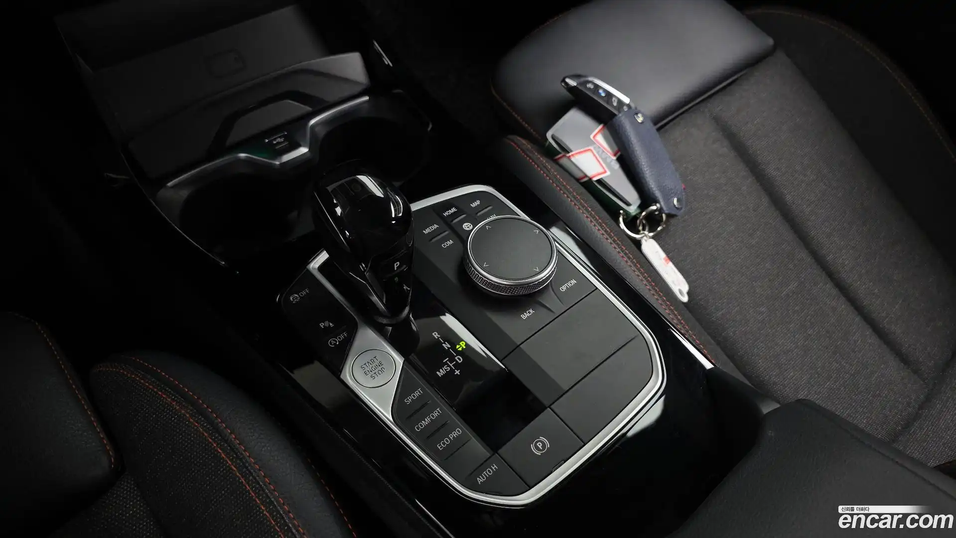 1-Series BMW 2020.10-INNER-009