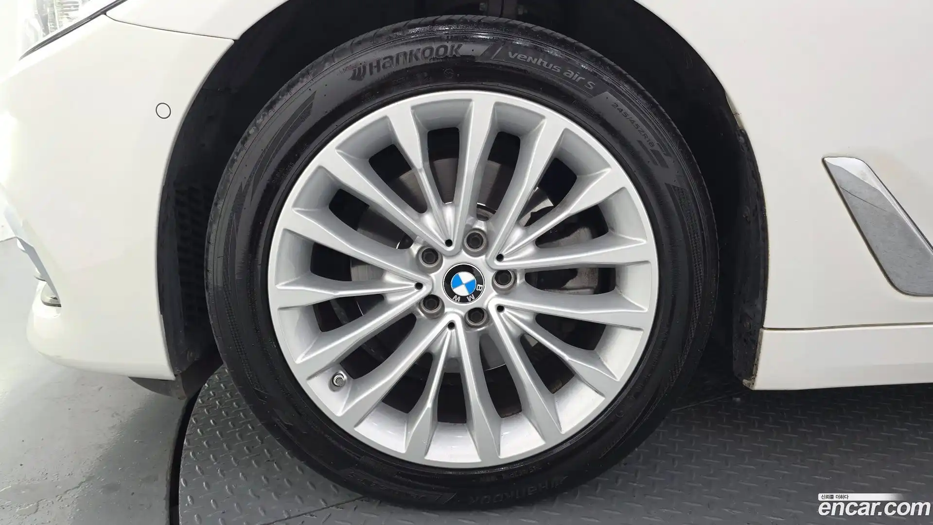 5-Series BMW 2018.9-OUTER-005