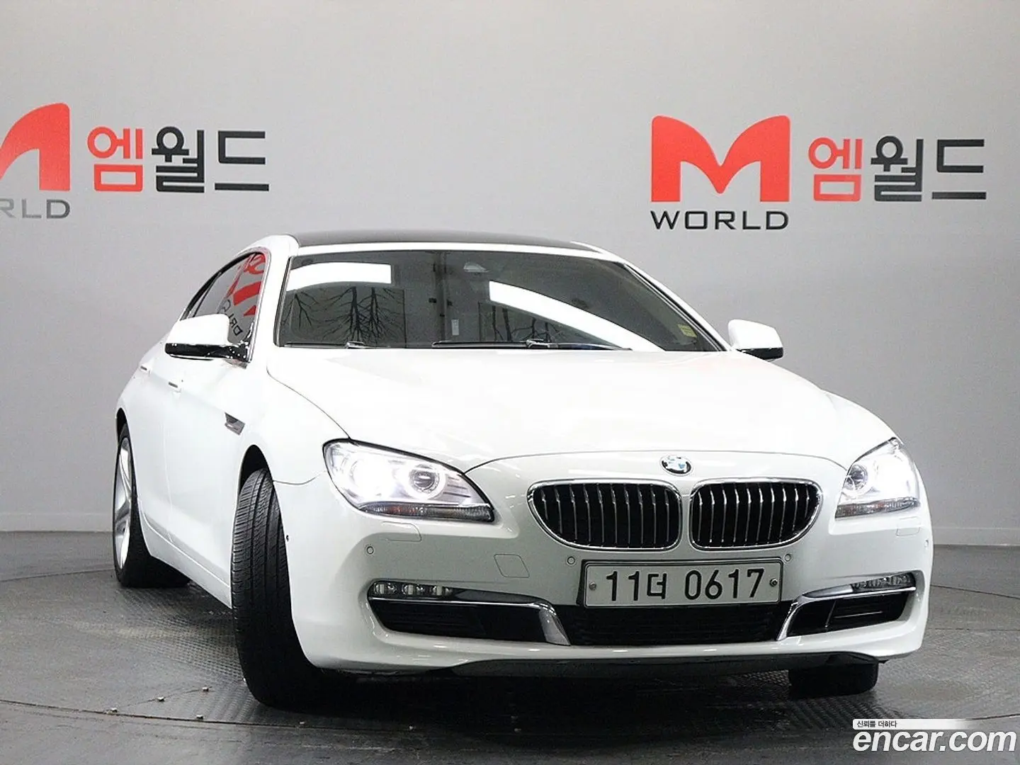 Main__Slider__Photo:6-Series BMW 2015.0-0