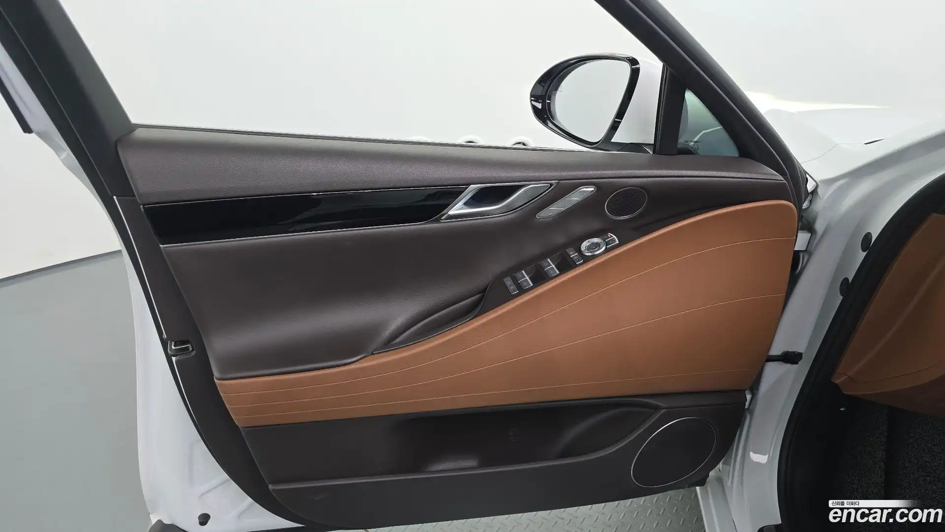 G80 Genesis 2023.5-INNER-034