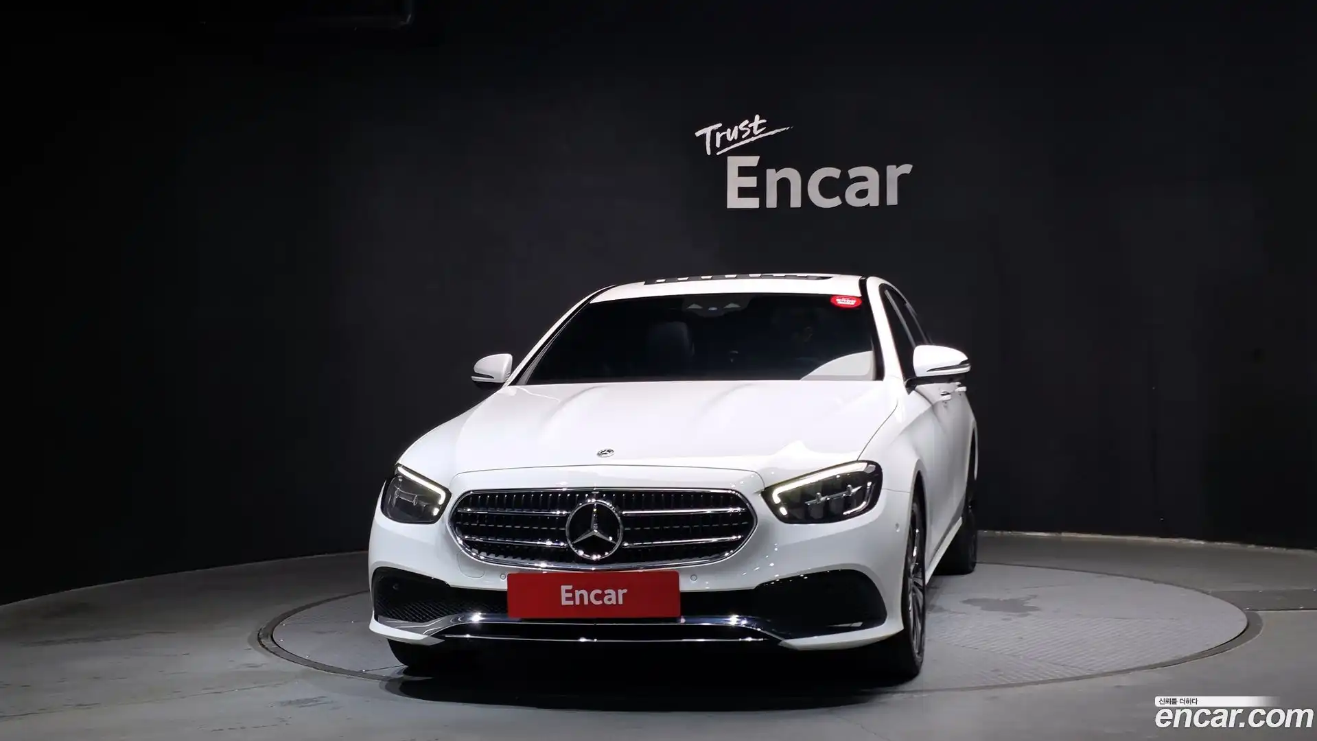 E-Class Mercedes-Benz 2021.11-OUTER-003