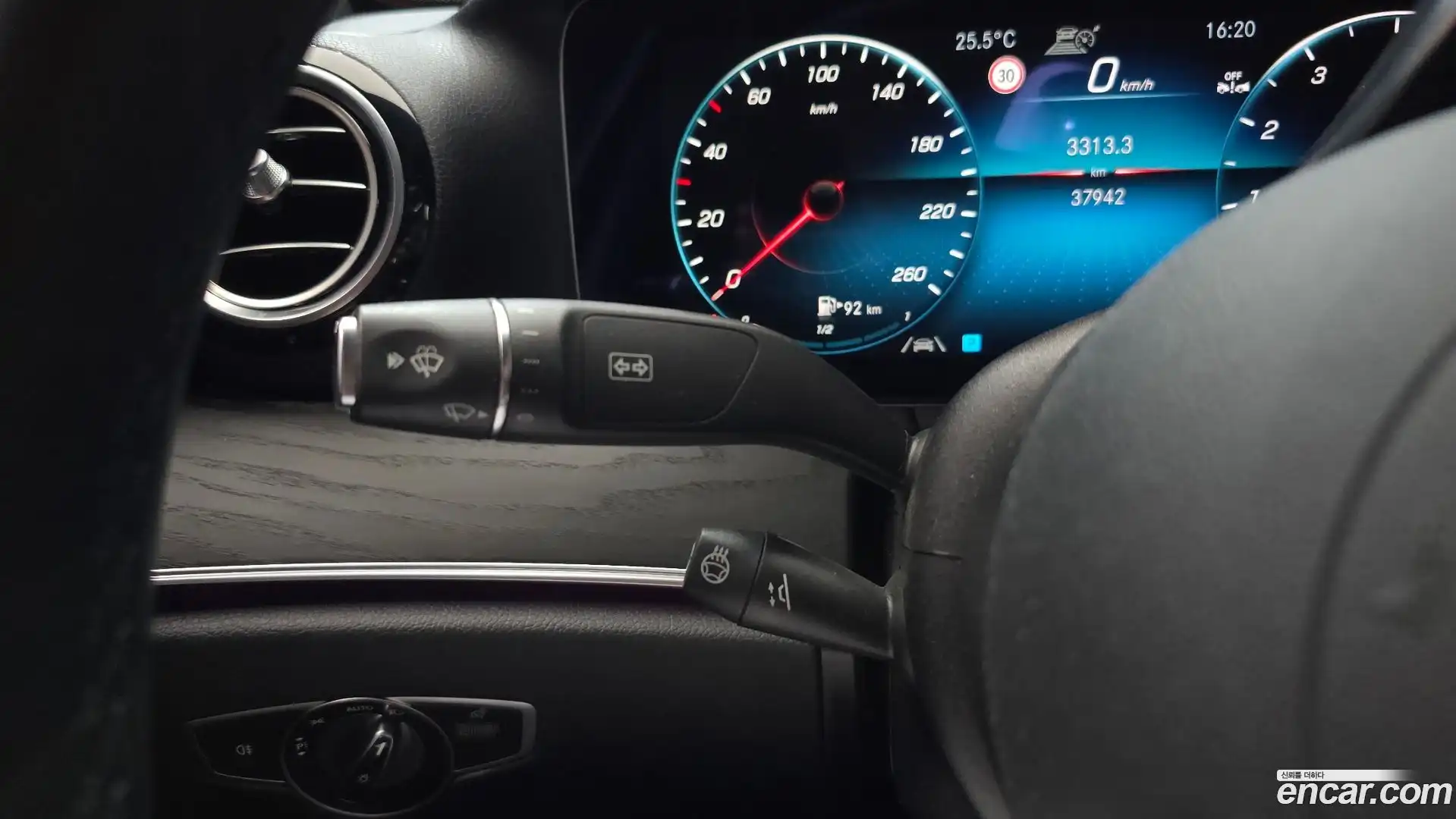 E-Class Mercedes-Benz 2021.11-OPTION-022