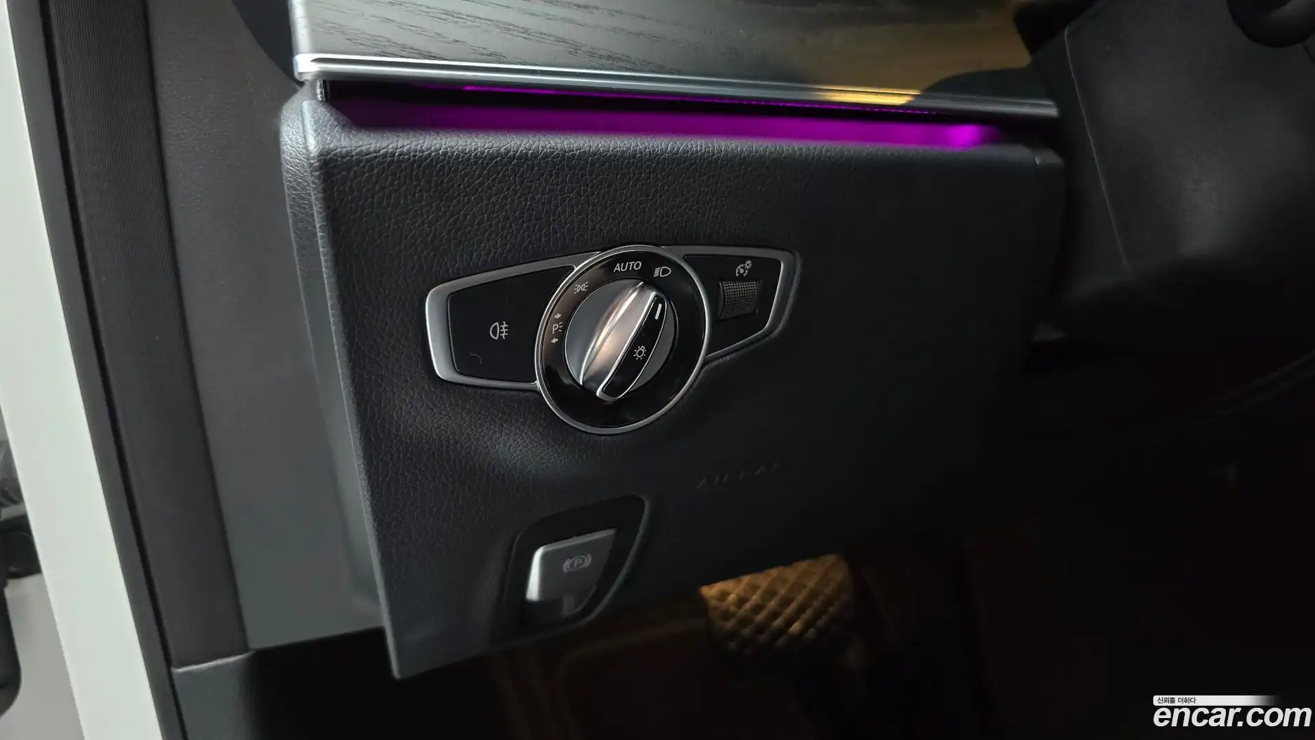 E-Class Mercedes-Benz 2021.11-OPTION-023