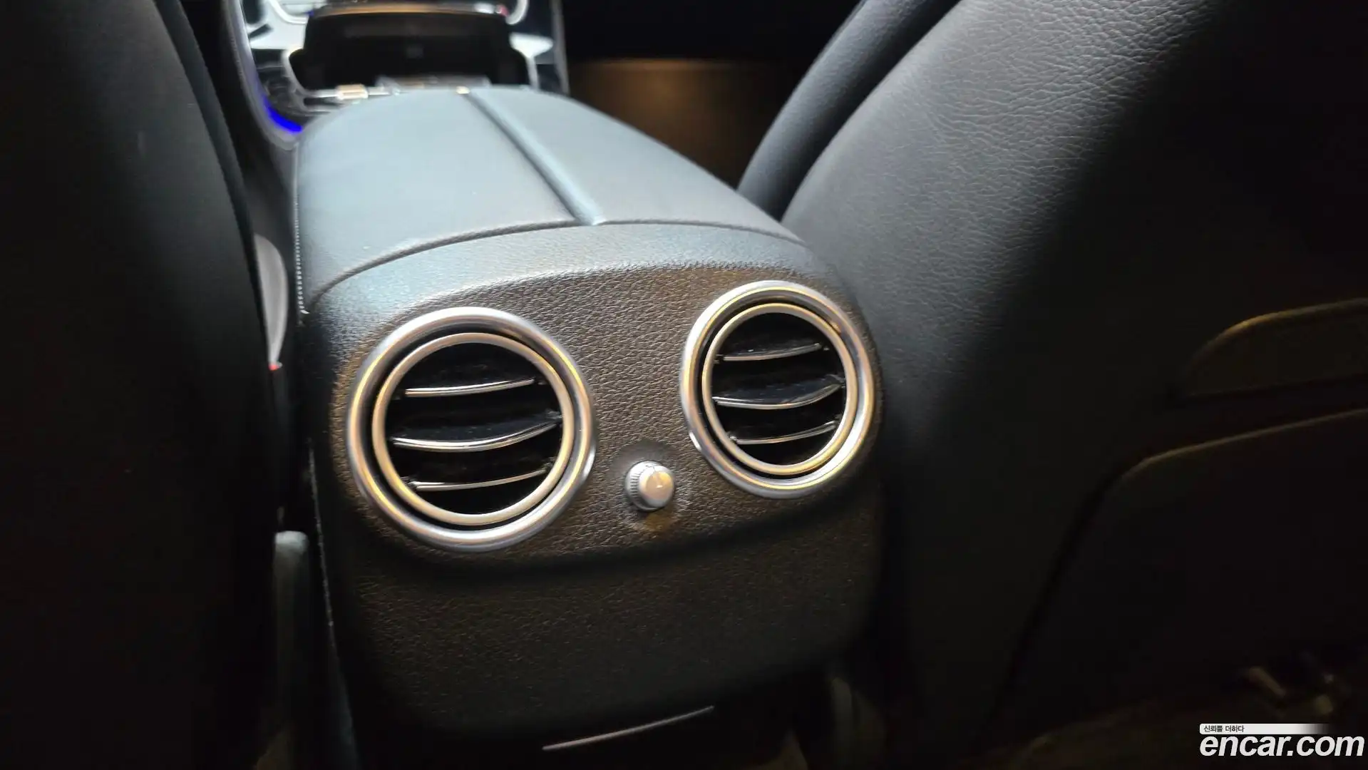 E-Class Mercedes-Benz 2021.11-OPTION-040