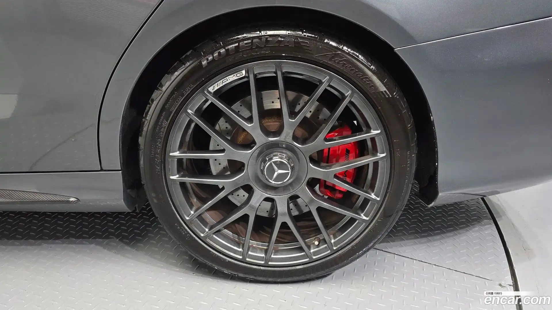 C-Class Mercedes-Benz 2017.6-OUTER-005