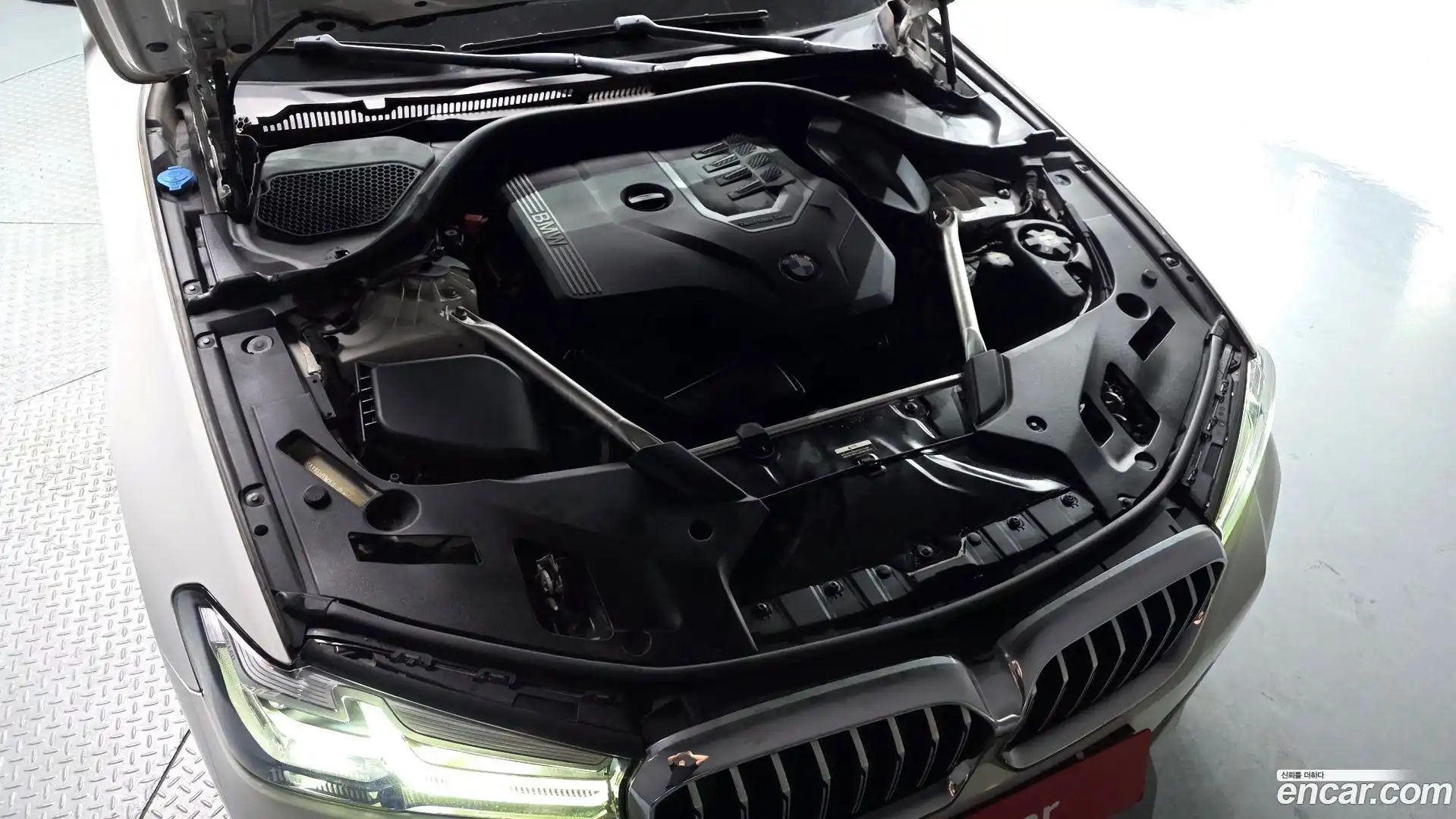 5-Series BMW 2022.3-OUTER-006