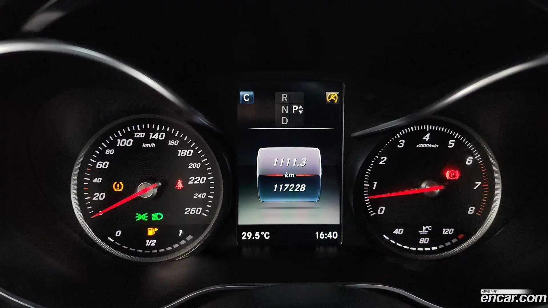 C-Class Mercedes-Benz 2016.9-INNER-008