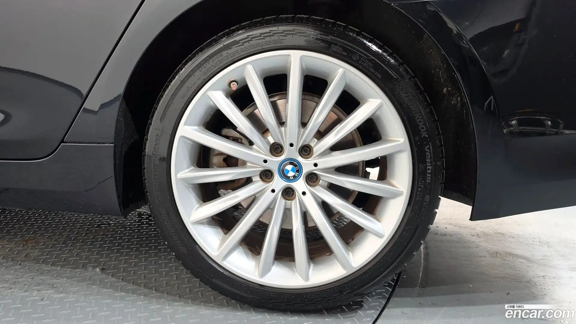 5-Series BMW 2023.7-OUTER-031