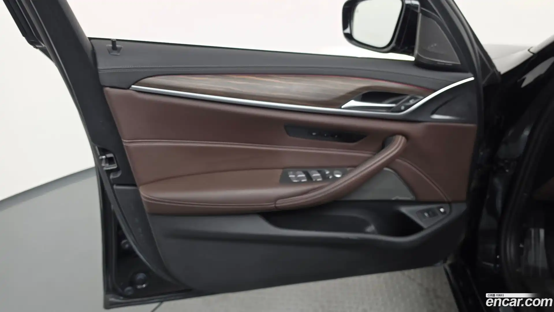 5-Series BMW 2023.7-INNER-034