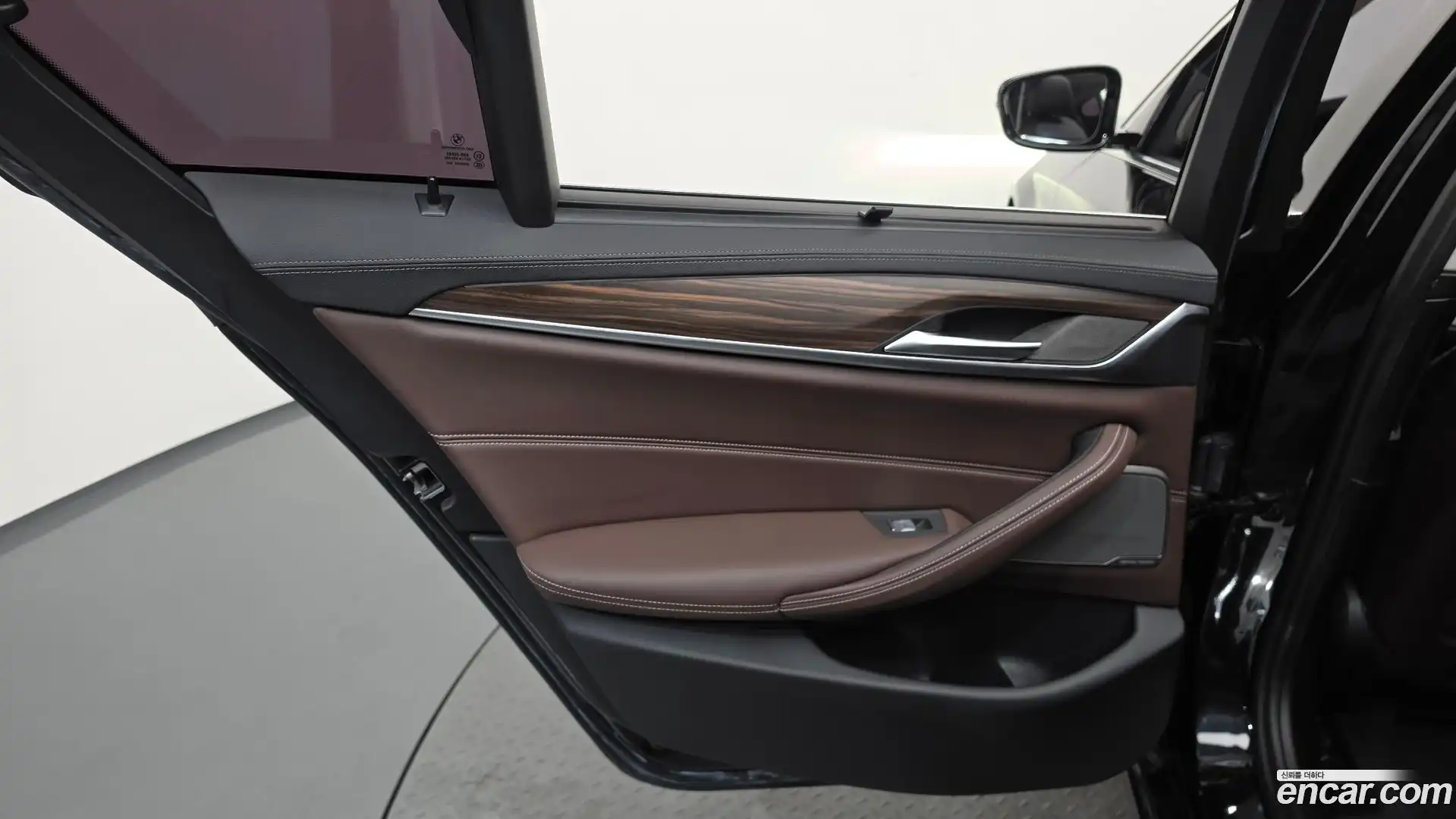5-Series BMW 2023.7-INNER-035