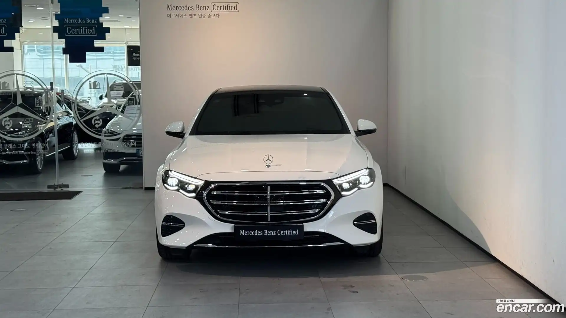 E-Class Mercedes-Benz 2024.9-OUTER-003