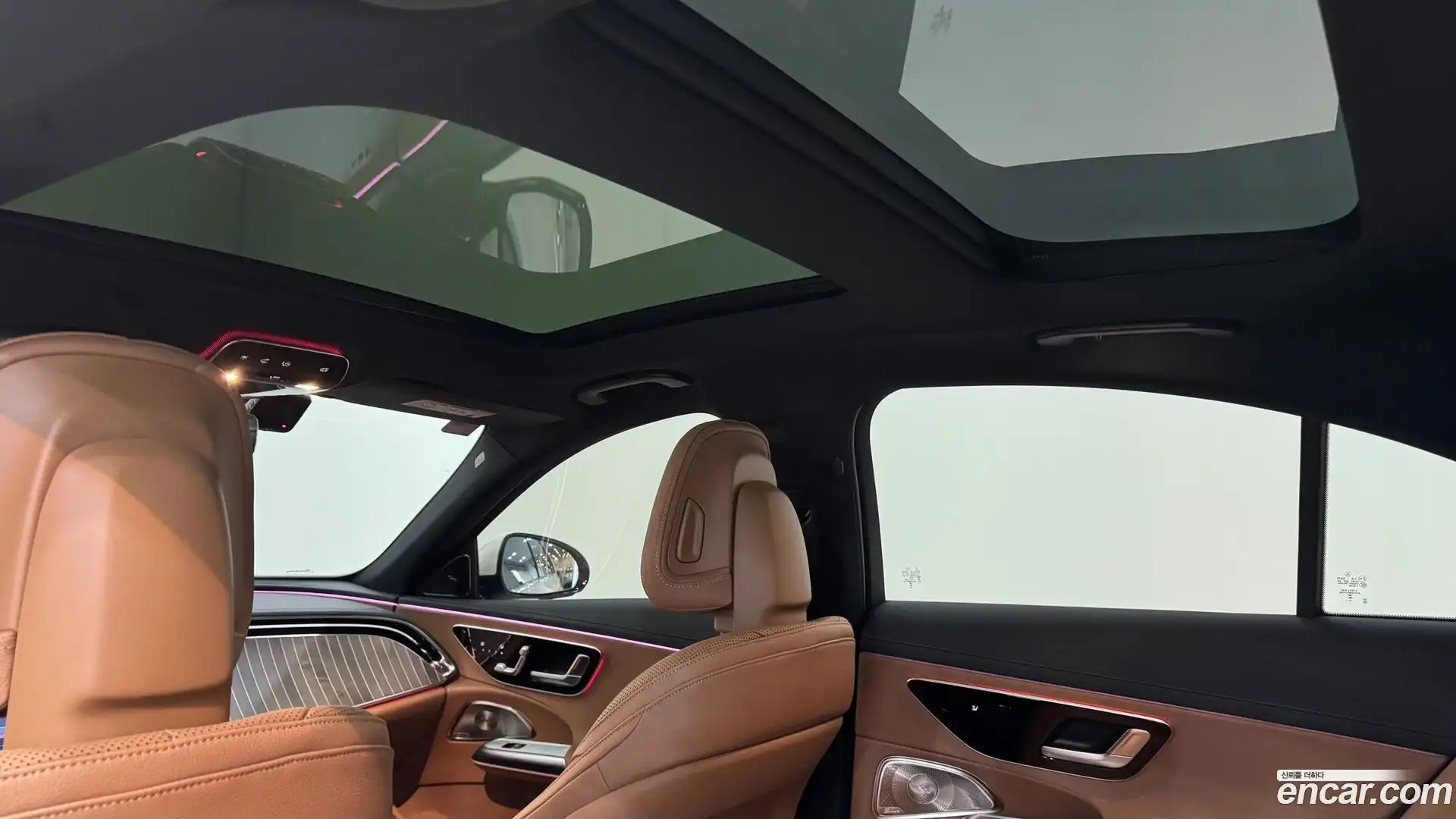 E-Class Mercedes-Benz 2024.9-OPTION-017