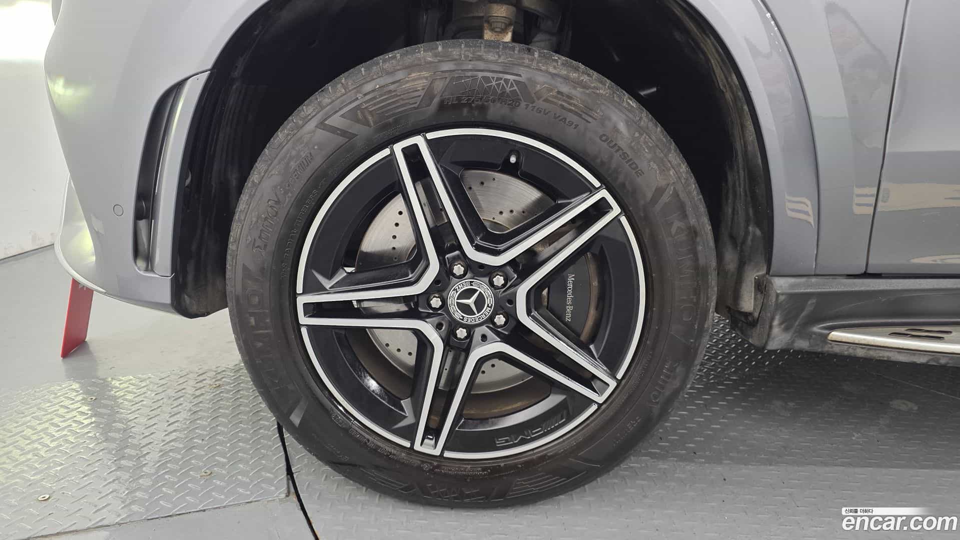 GLE-Class Mercedes-Benz 2021.3-OUTER-005