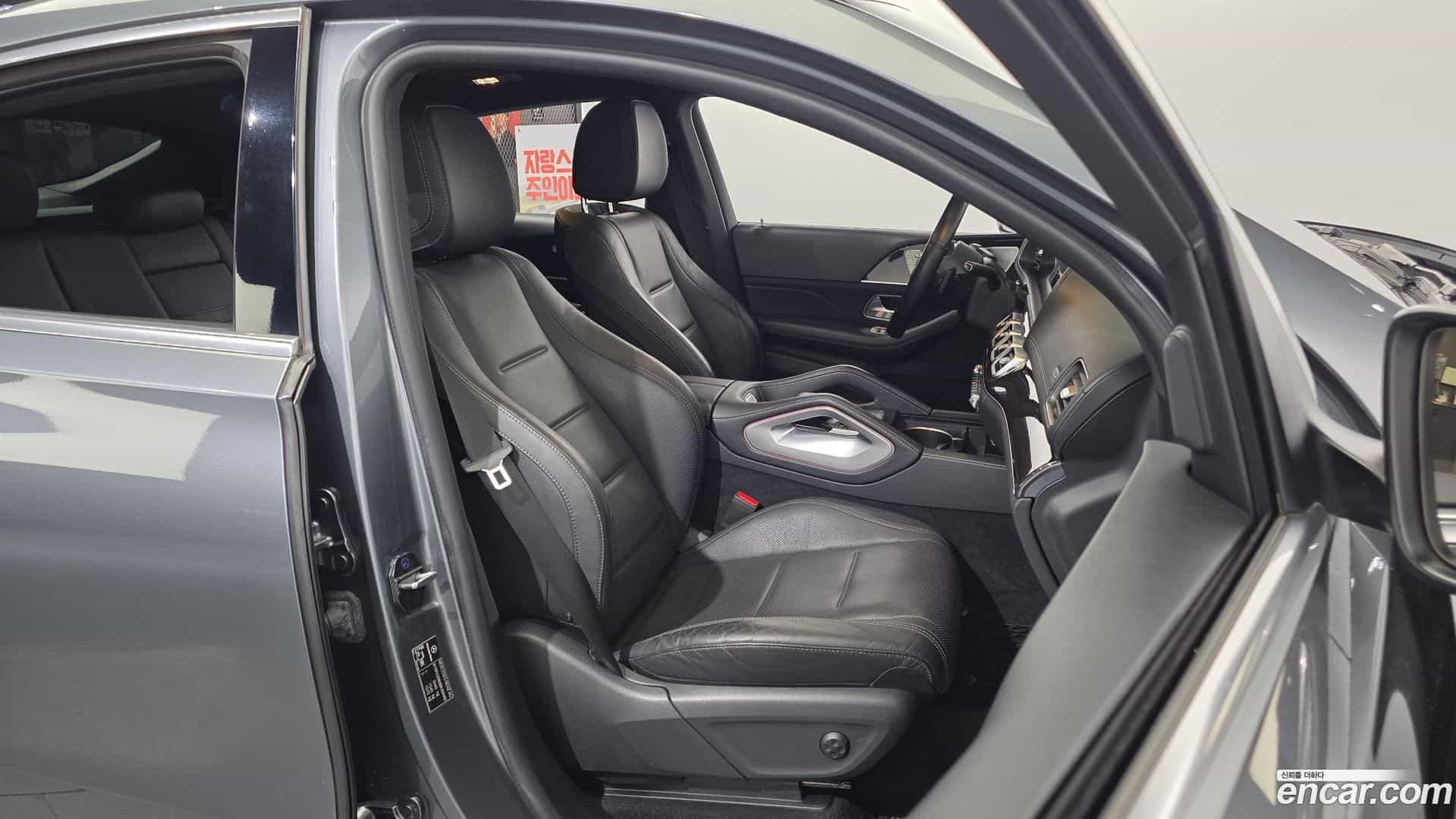 GLE-Class Mercedes-Benz 2021.3-OPTION-016