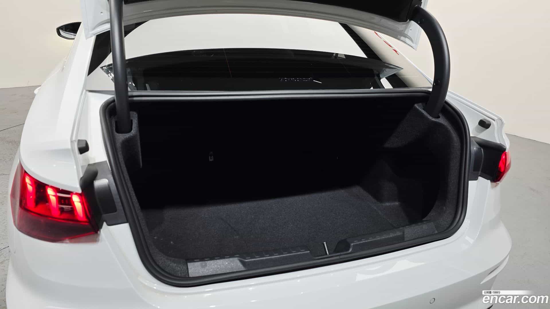 A3 Audi 2023.4-OPTION-020