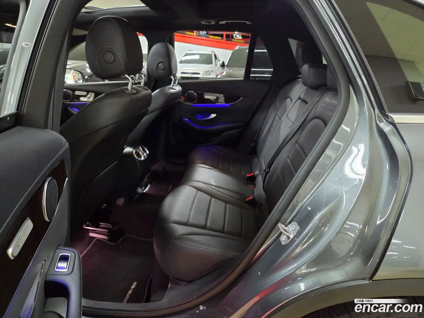 GLC-Class Mercedes-Benz 2020.5-INNER-007
