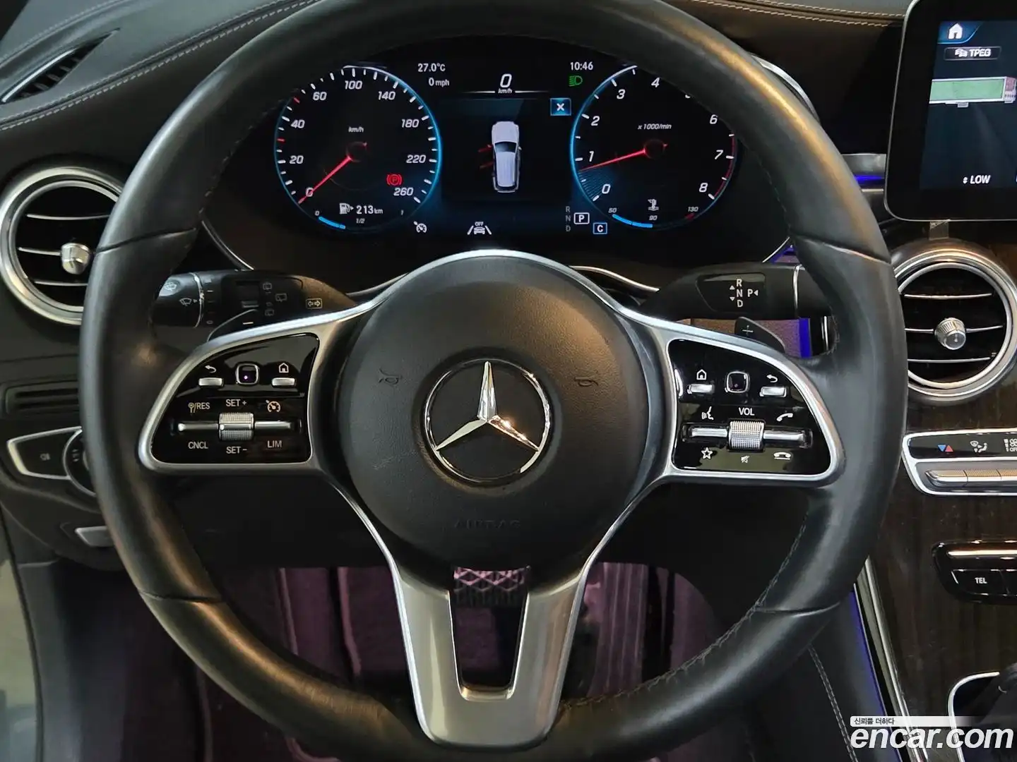 GLC-Class Mercedes-Benz 2020.5-INNER-009