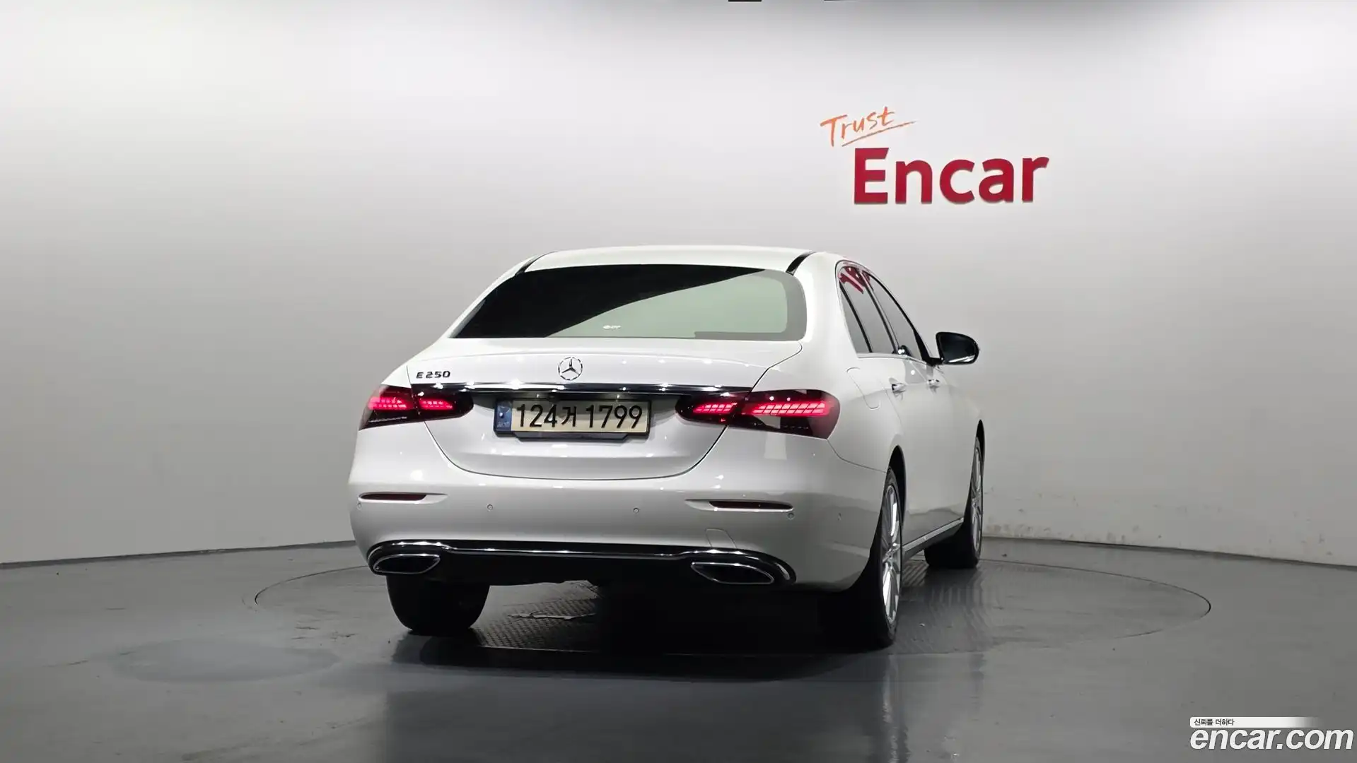 E-Class Mercedes-Benz 2021.3-OUTER-004