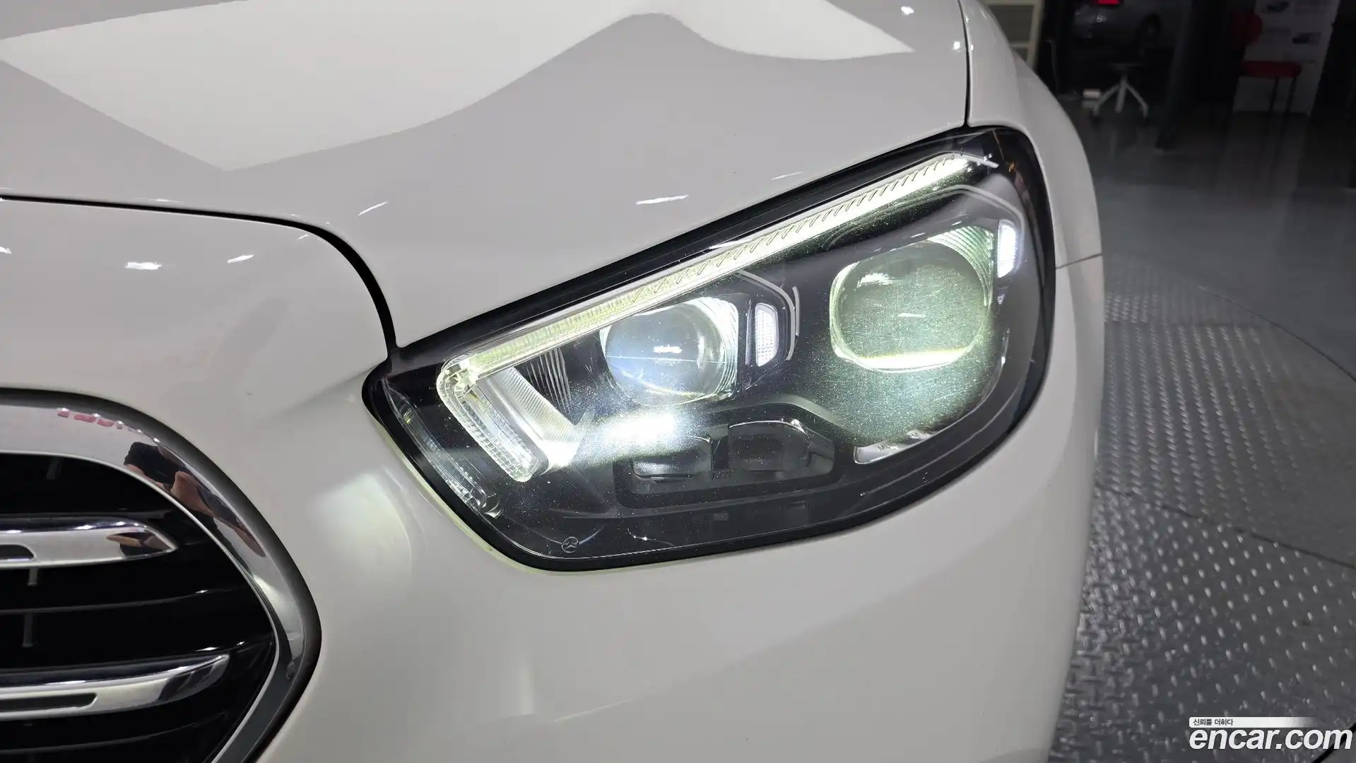 E-Class Mercedes-Benz 2021.3-OUTER-032