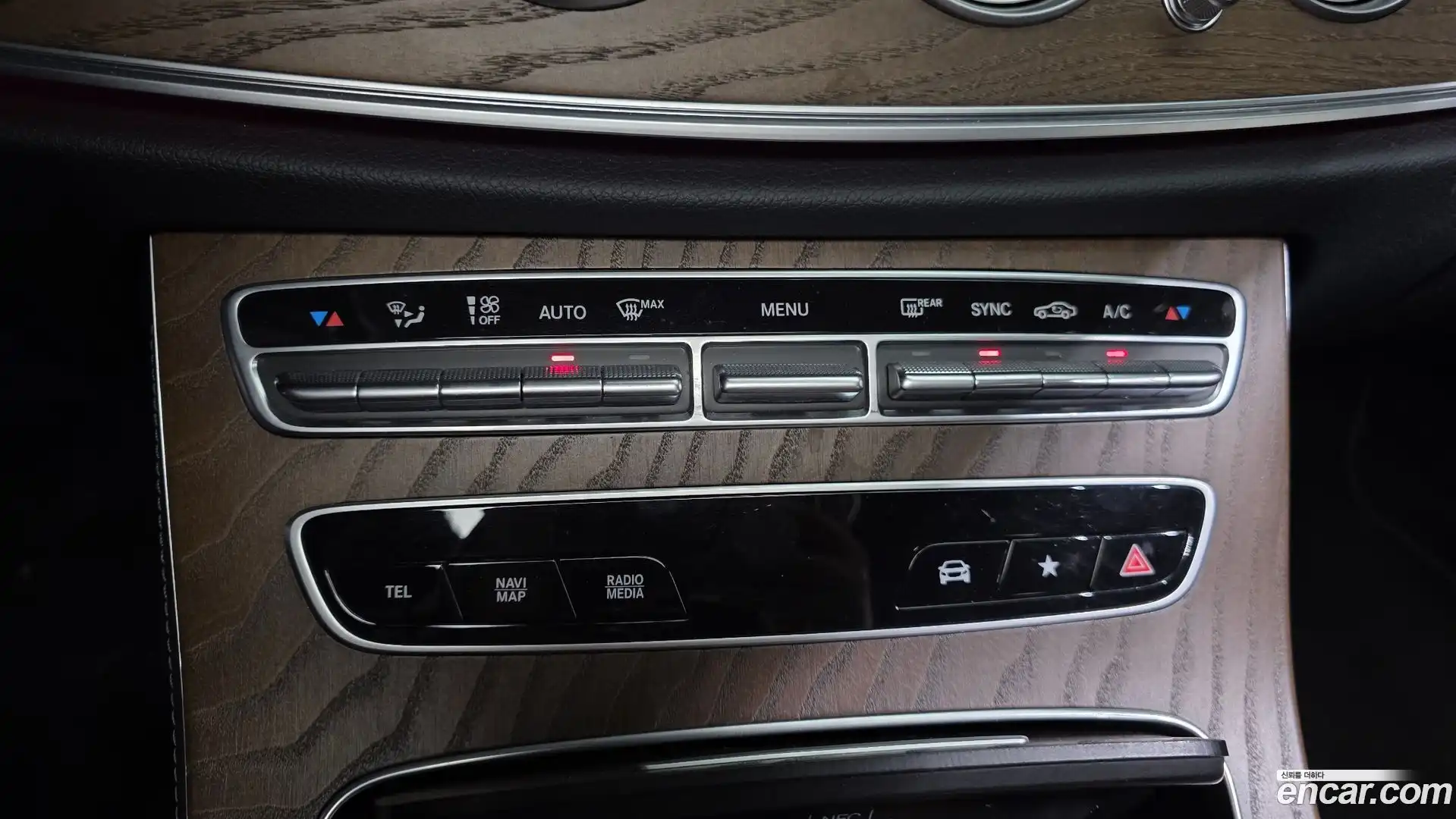 E-Class Mercedes-Benz 2021.3-OPTION-045