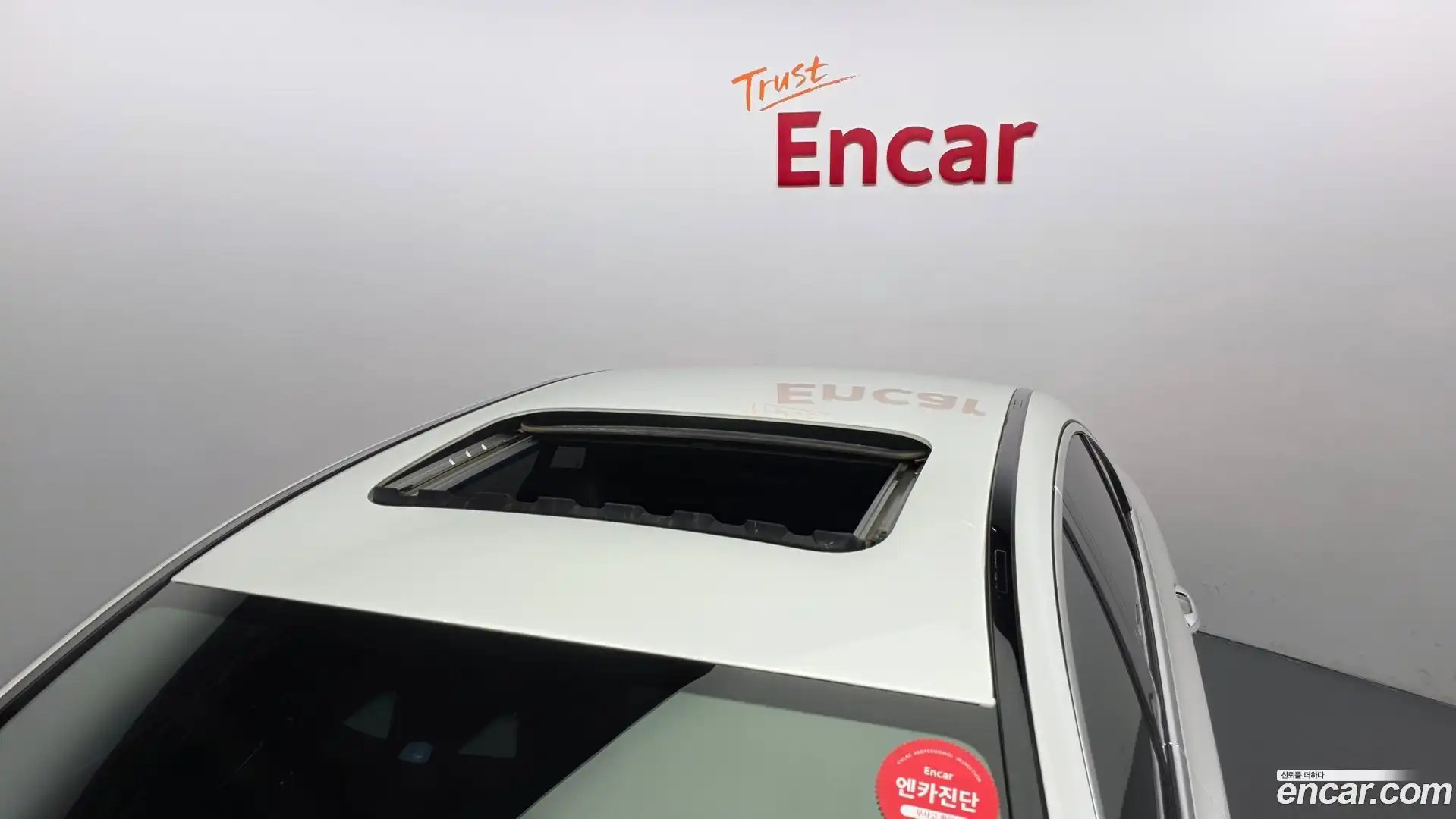 E-Class Mercedes-Benz 2021.3-OPTION-046