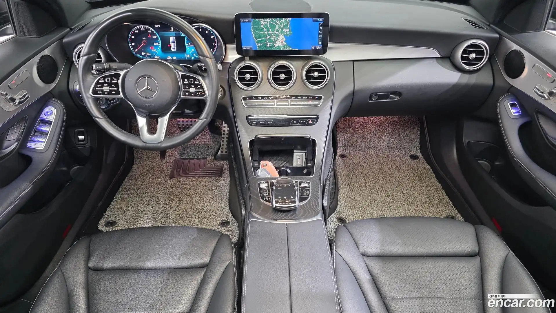 C-Class Mercedes-Benz 2021.3-INNER-007