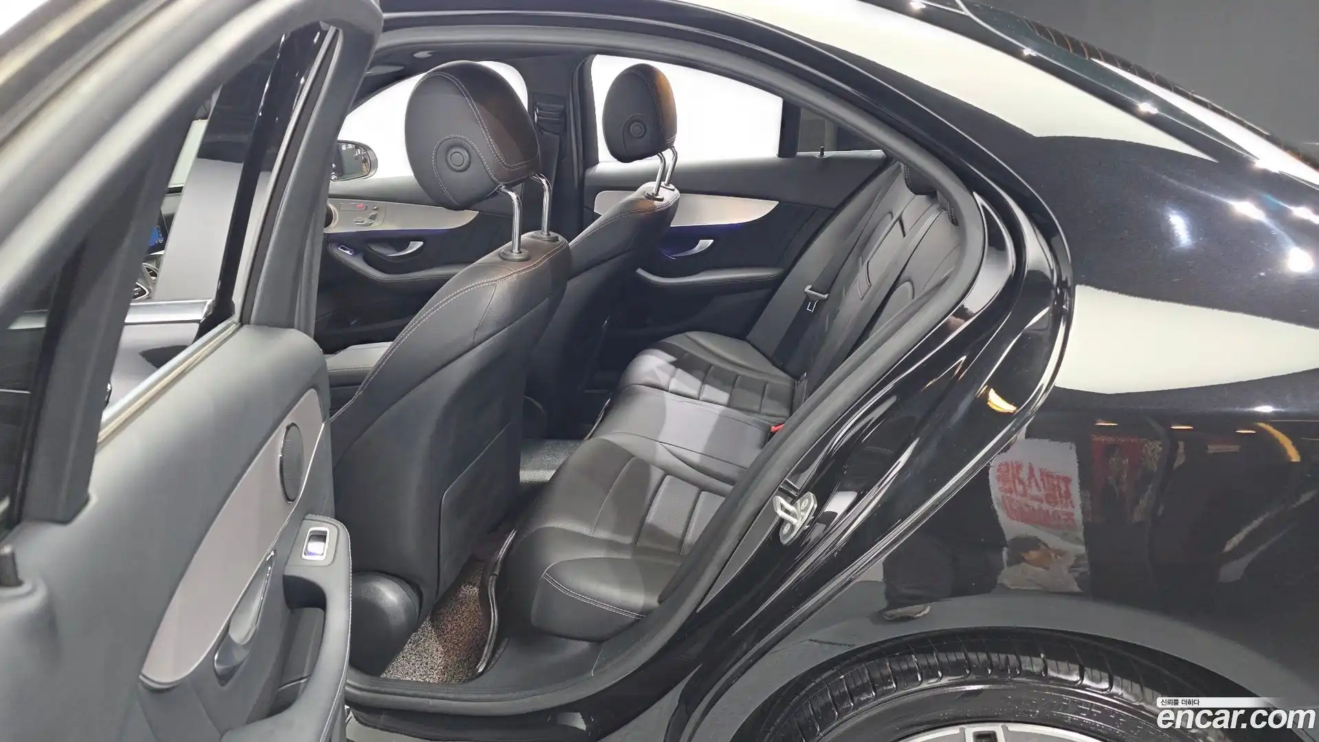 C-Class Mercedes-Benz 2021.3-OPTION-015