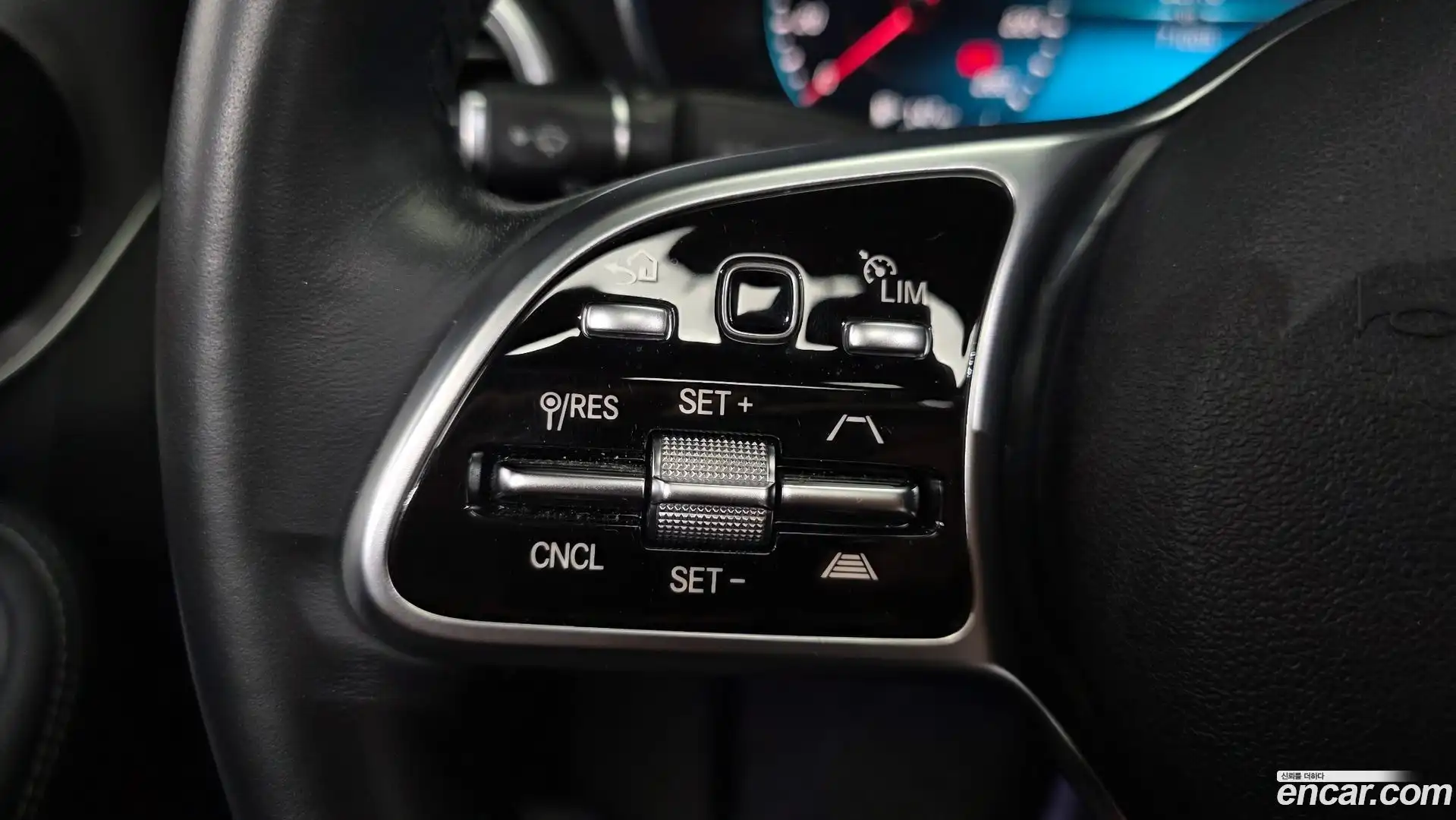 C-Class Mercedes-Benz 2021.3-OPTION-021
