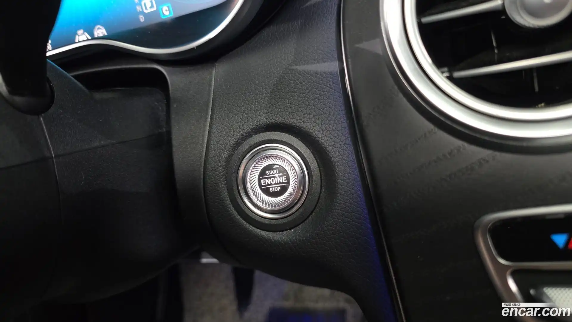 C-Class Mercedes-Benz 2021.3-OPTION-024