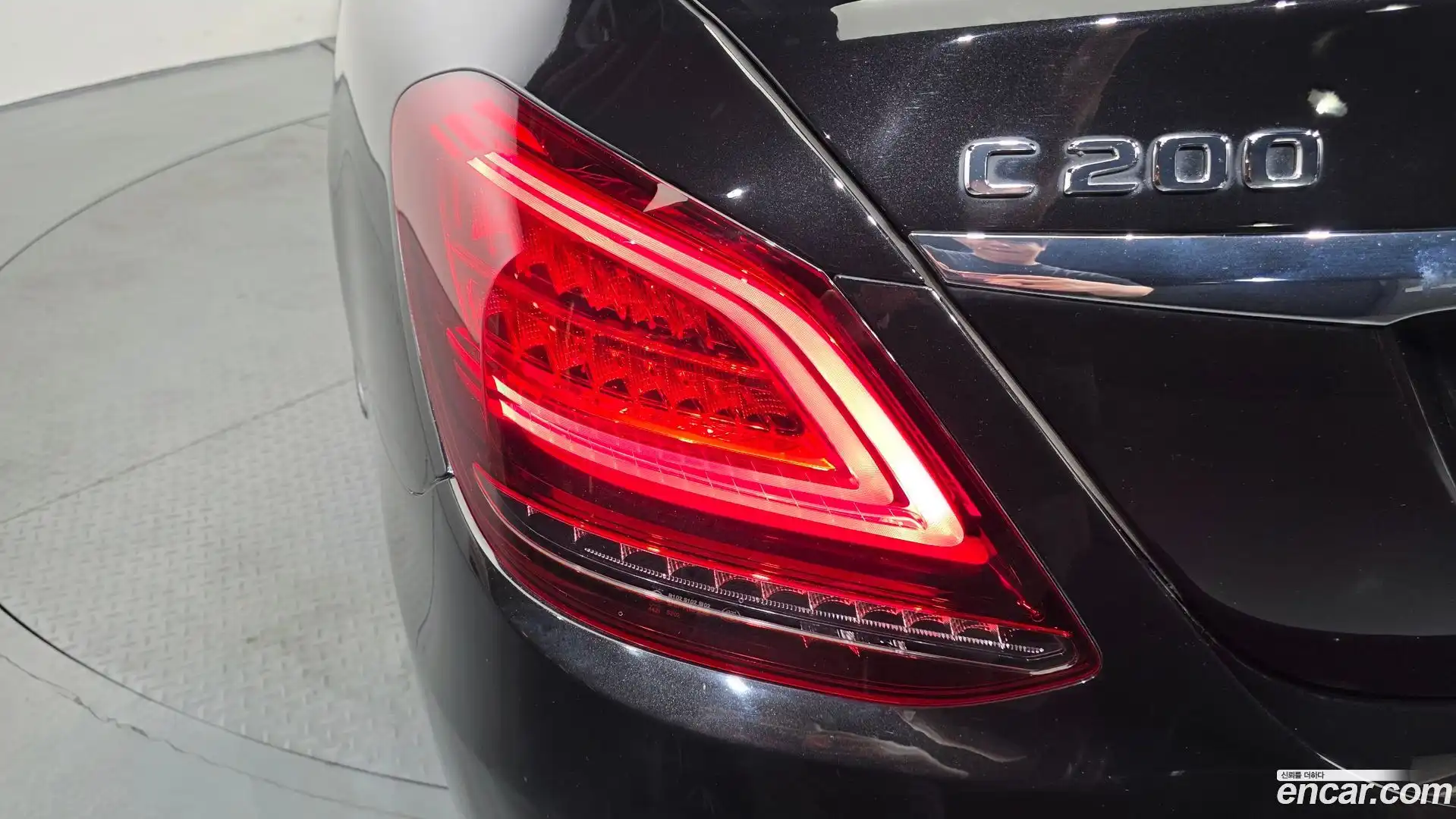 C-Class Mercedes-Benz 2021.3-OUTER-033