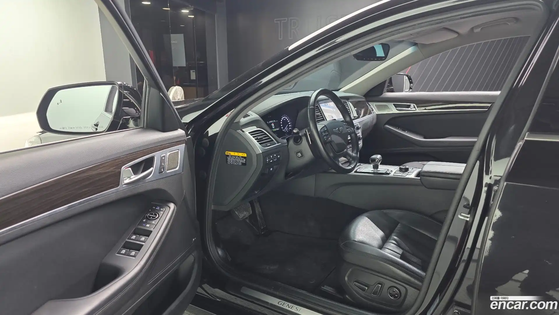 G80 Genesis 2019.2-INNER-010