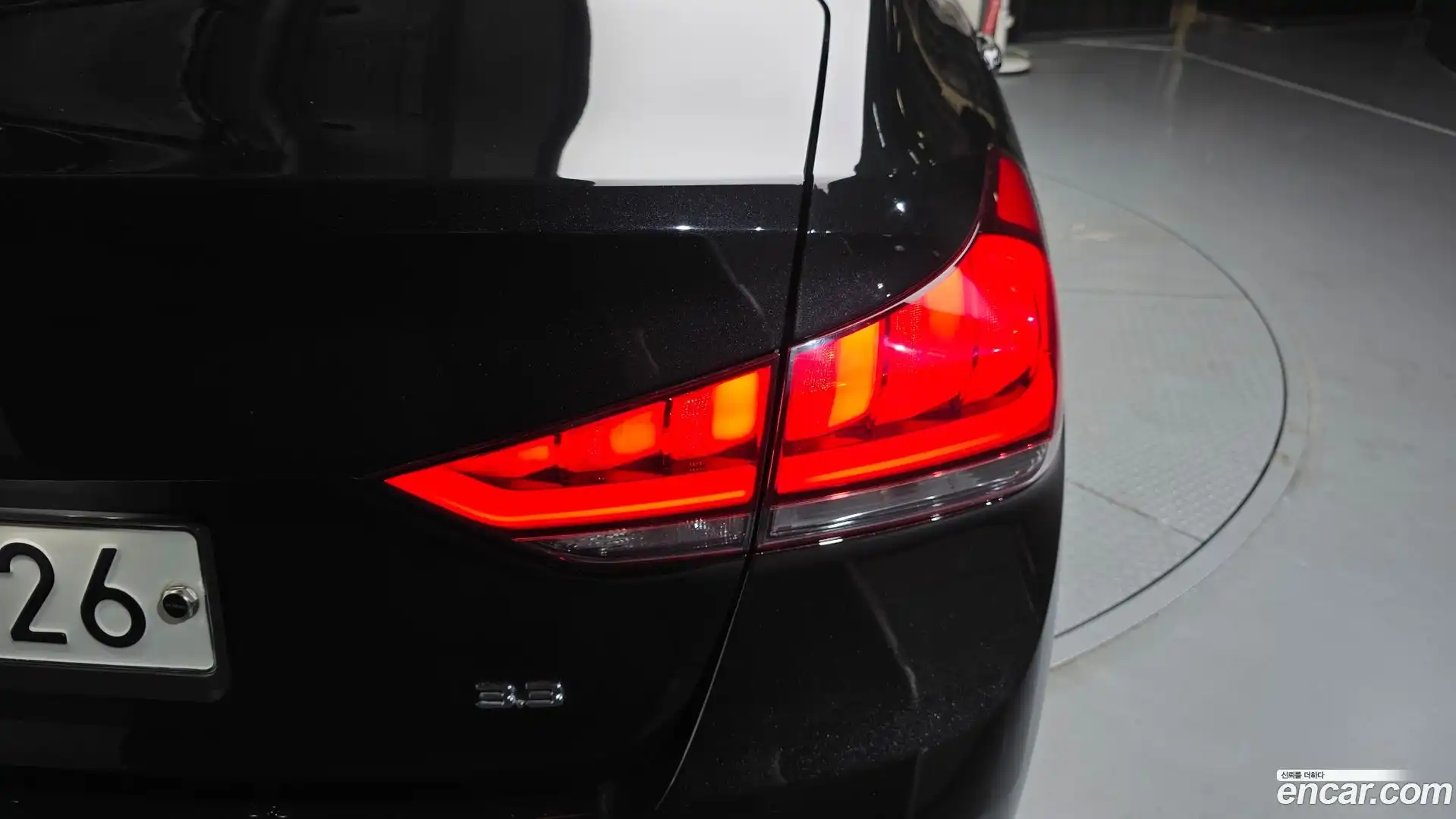 G80 Genesis 2019.2-OUTER-033