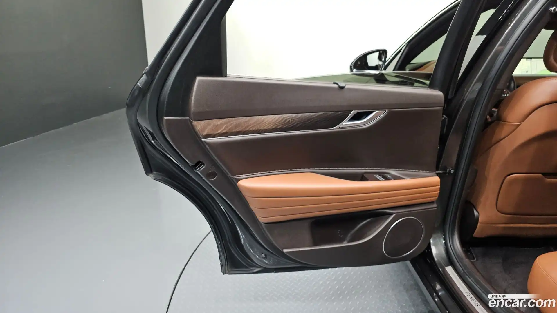 G80 Genesis 2023.5-INNER-035