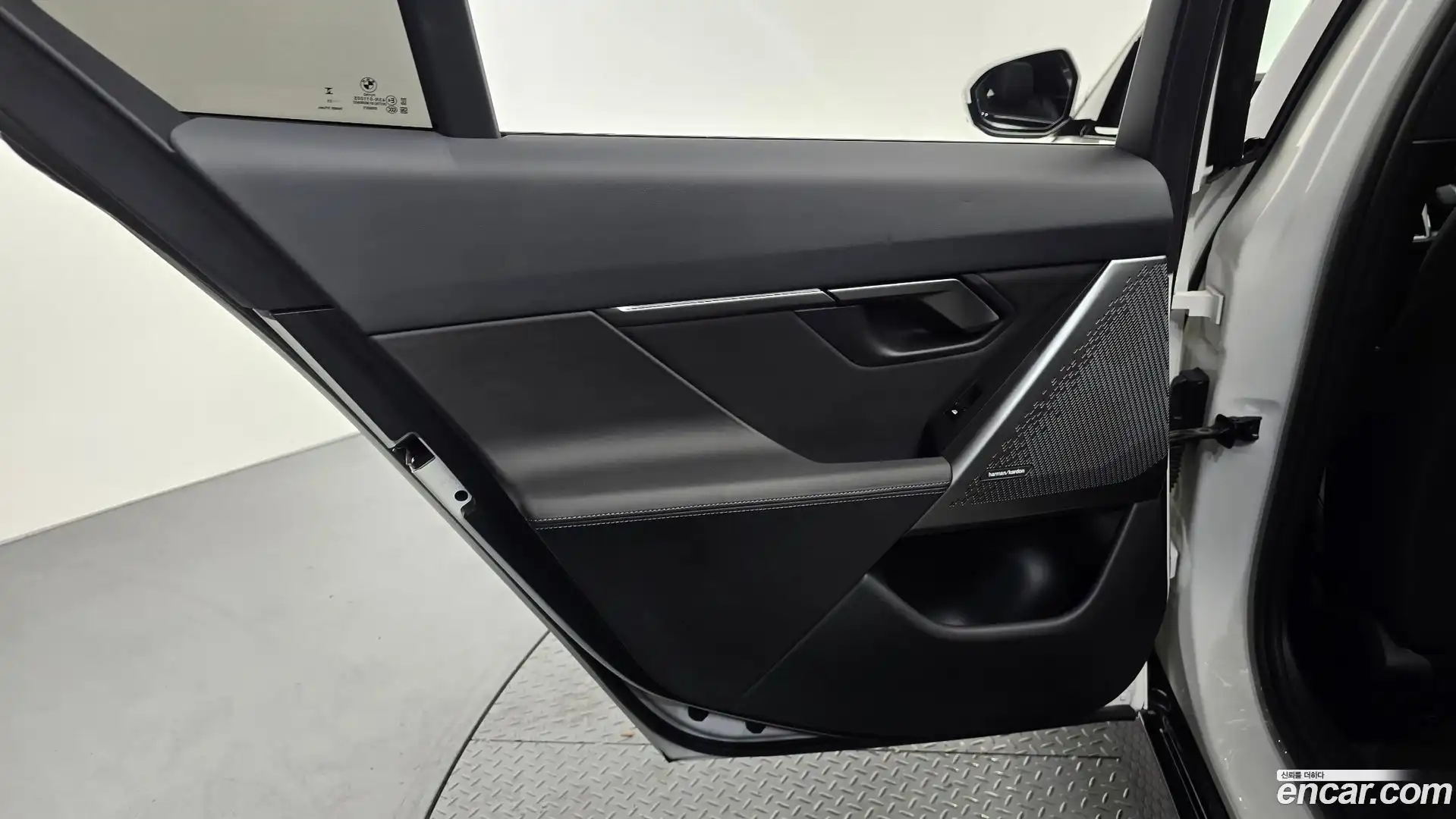 5-Series BMW 2023.9-INNER-035