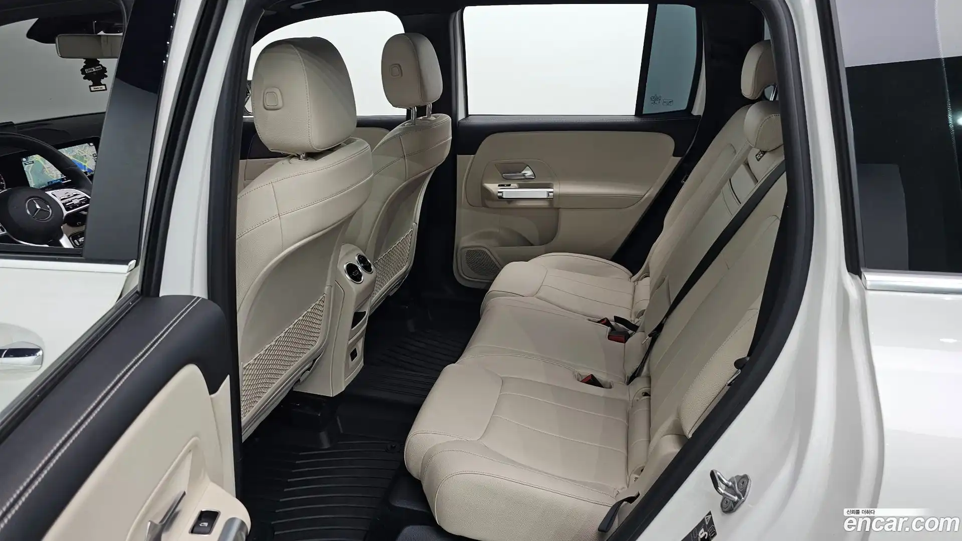 GLB-Class Mercedes-Benz 2021.7-OPTION-016