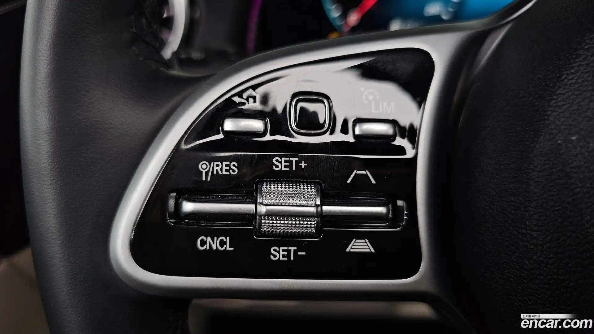 GLB-Class Mercedes-Benz 2021.7-OPTION-020