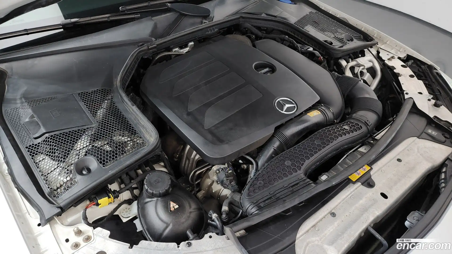C-Class Mercedes-Benz 2020.9-OUTER-006