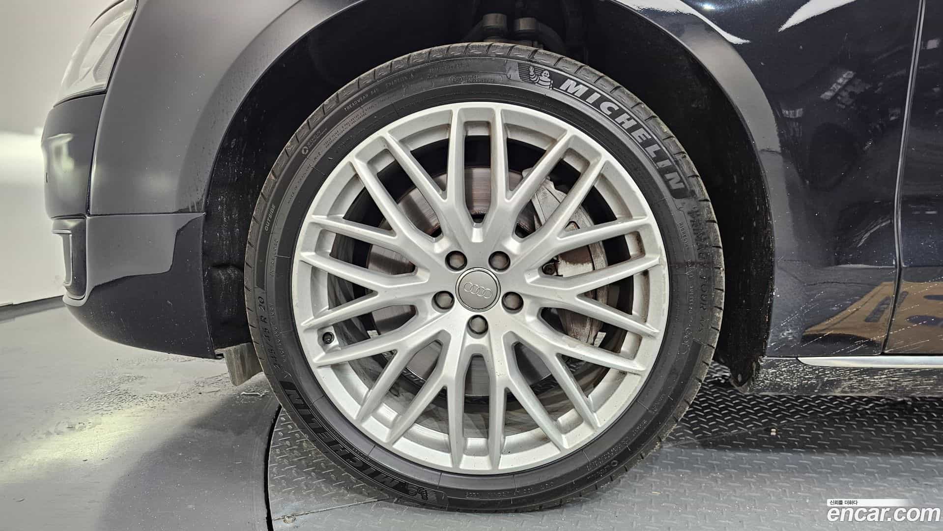 A8 Audi 2015.1-OUTER-005