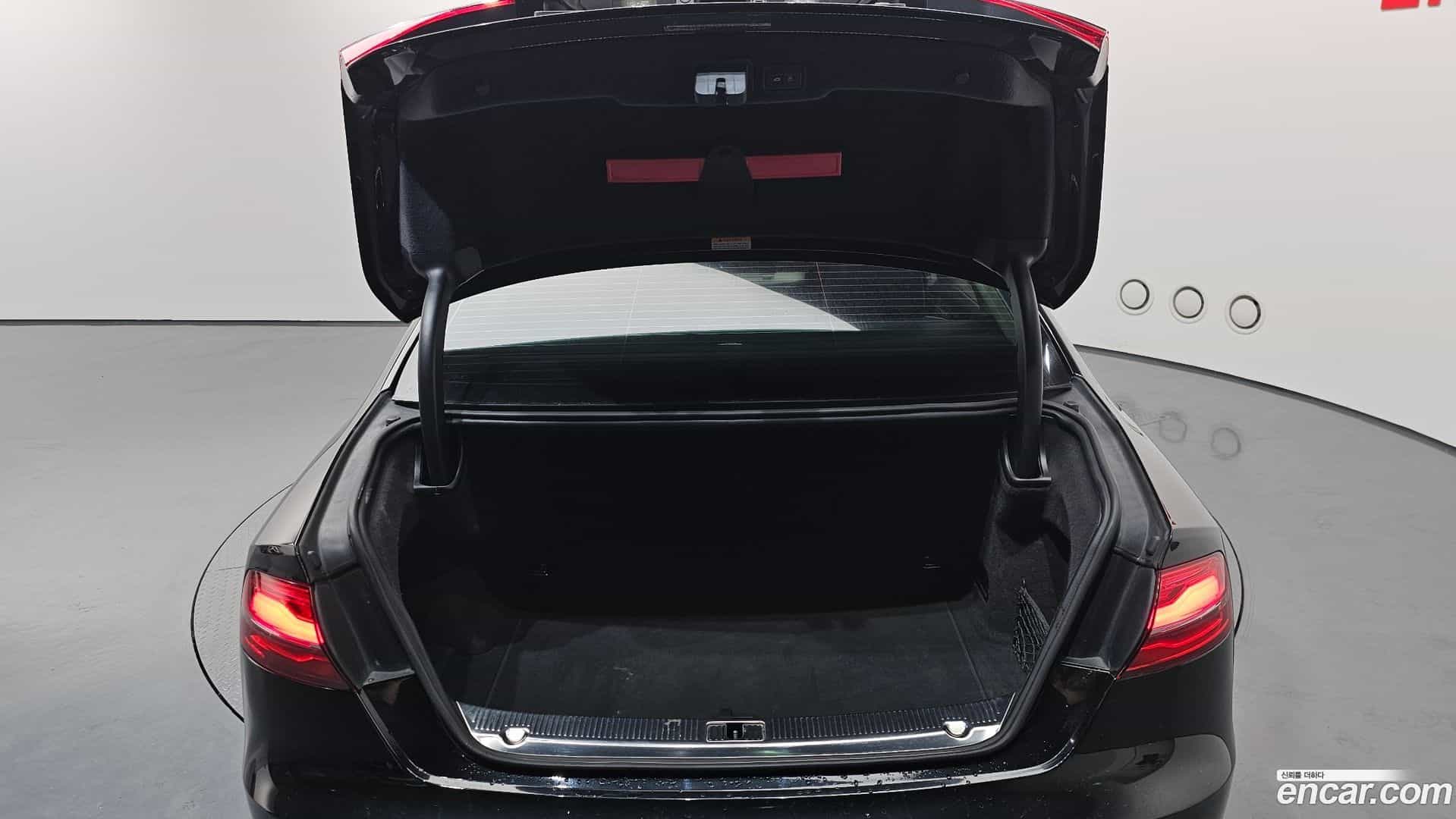 A8 Audi 2015.1-OPTION-024