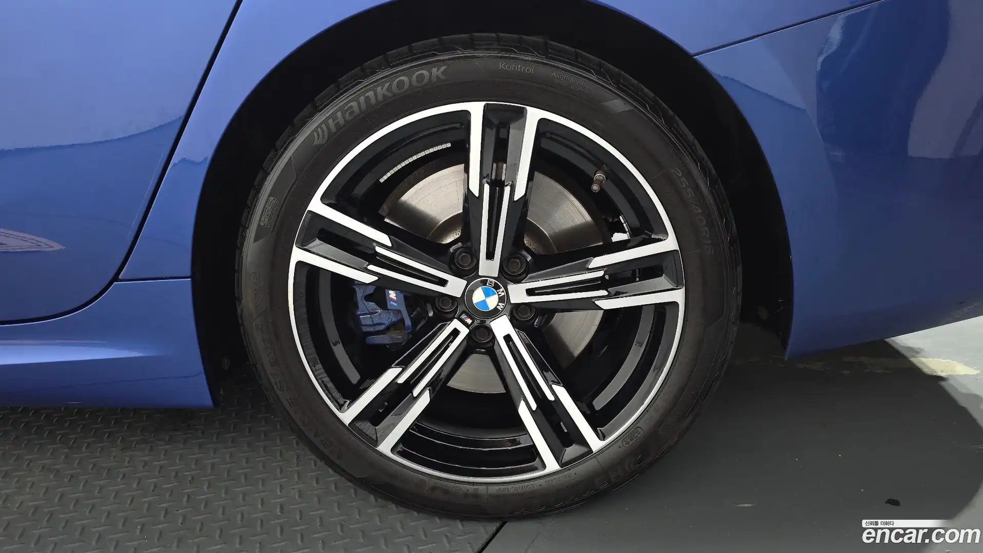 3-Series BMW 2023.5-OUTER-031