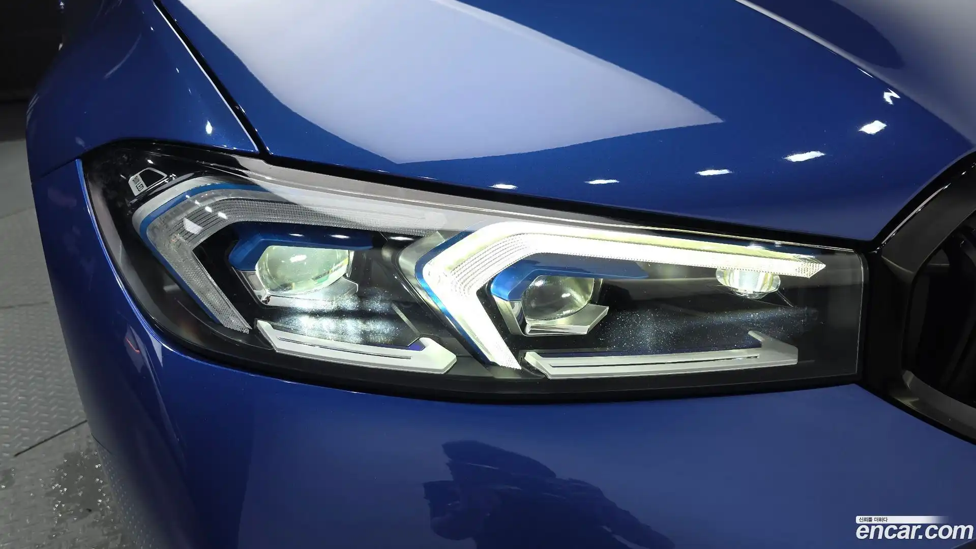 3-Series BMW 2023.5-OUTER-032