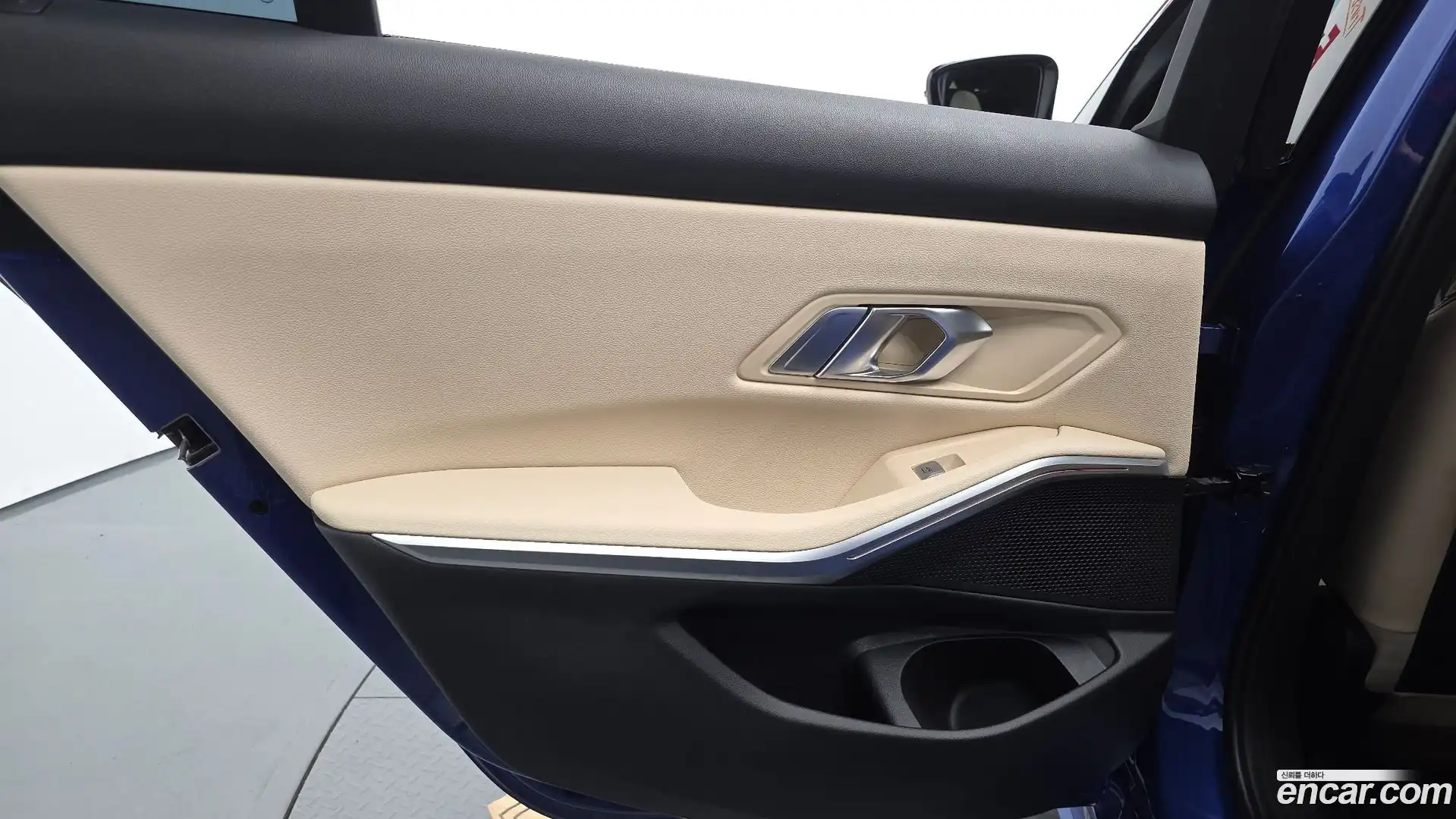 3-Series BMW 2023.5-INNER-035