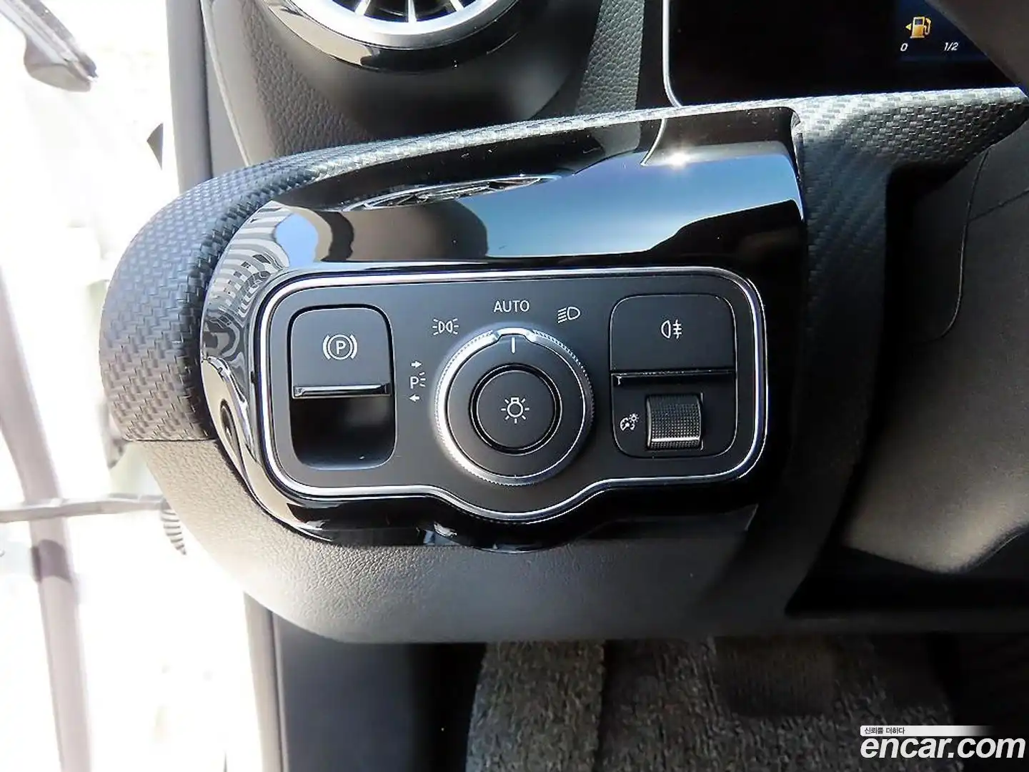 A-Class Mercedes-Benz 2020.1-OPTION-016