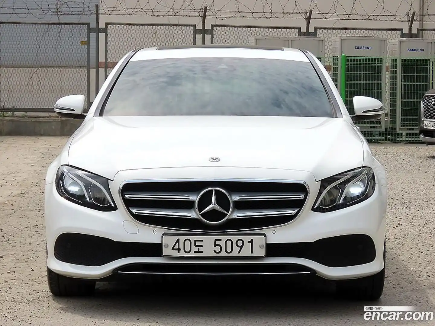 E-Class Mercedes-Benz 2018.2-OUTER-001