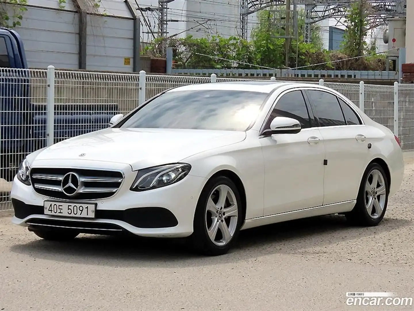 E-Class Mercedes-Benz 2018.2-OUTER-002