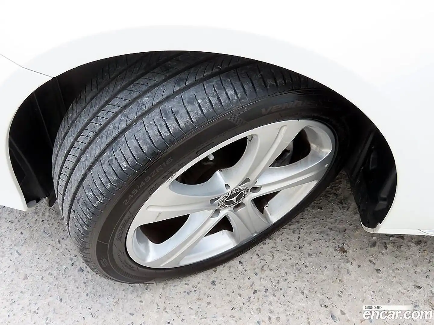 E-Class Mercedes-Benz 2018.2-OPTION-024