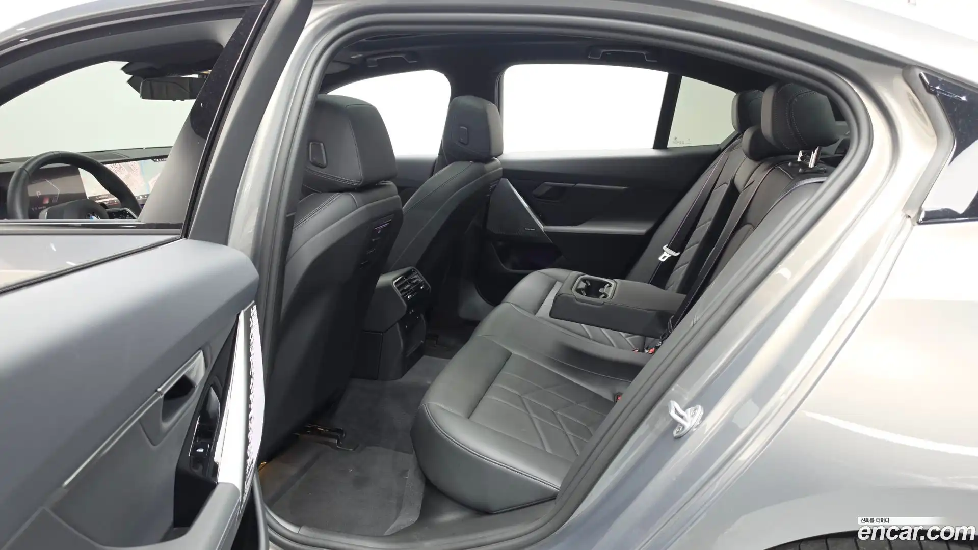 5-Series BMW 2025.10-OPTION-016
