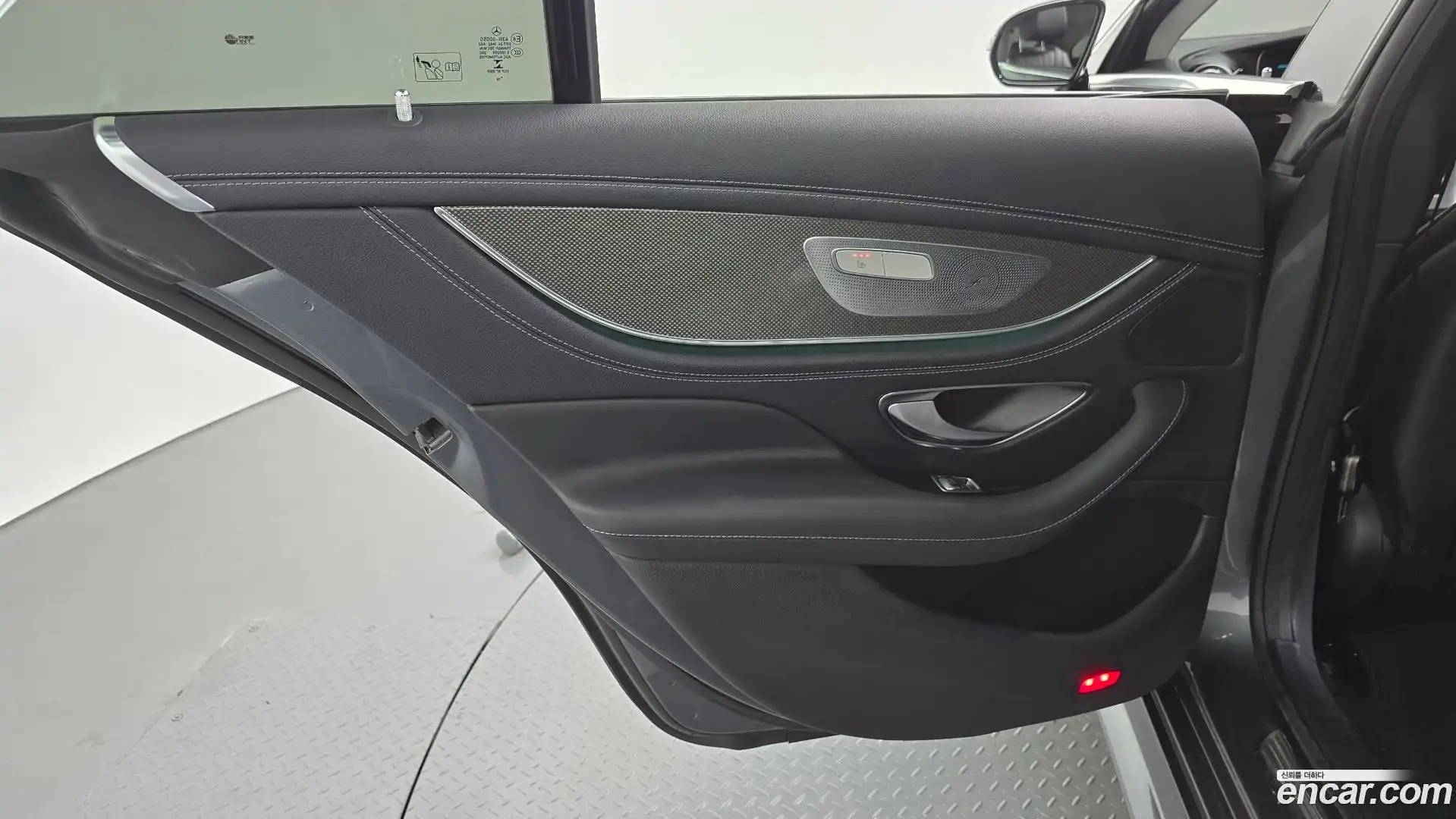 CLS-Class Mercedes-Benz 2019.11-INNER-035